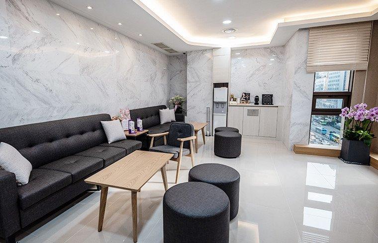 VIU U Plastic Surgery1